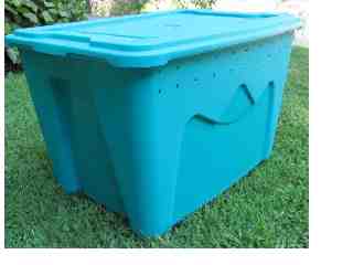 worm bin with air holes